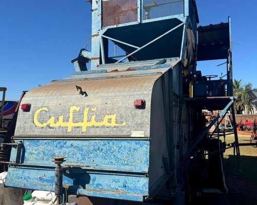 Cosechadoras Varias de Mani Cuffia Motriz
