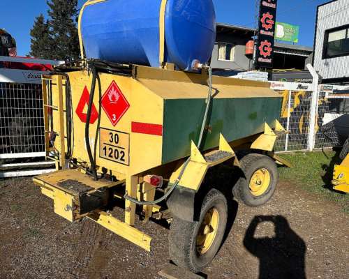 Acoplado Tanque 3000 Litros