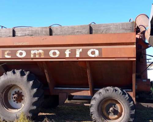 Tolva Usada Comofra con Balanza.