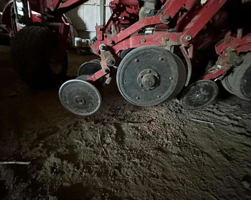 Sembradora Crucianelli Pionera 35 a 20cm con Monitor Siembra