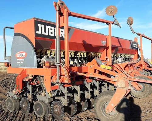 Sembradora Juber 7000 34 Líneas a 21 C/monitor