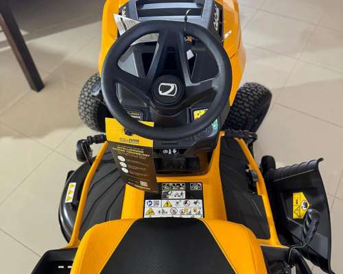 Tractoricto de Cortar Cesped Pasto CUB Cadet 20 HP