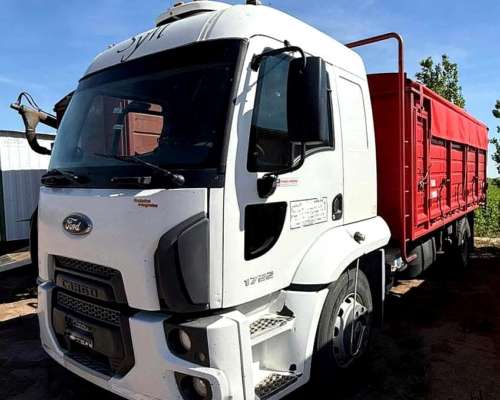 Ford 1722 e año 2011 con 150.000 km de Reparado Completo