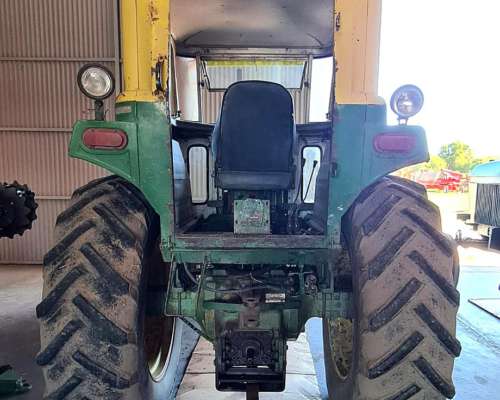 Tractor John Deere 3530