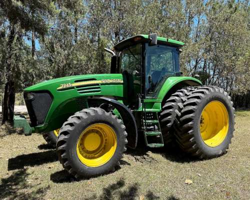 John Deere 7815 Tractor