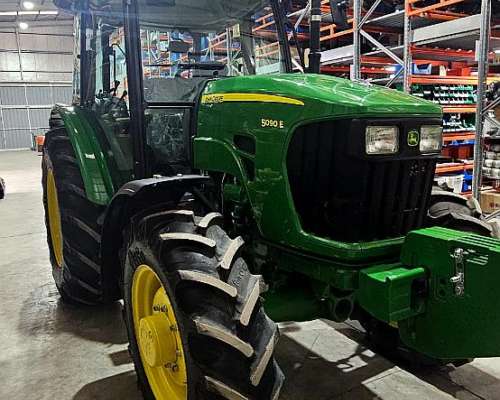 Tractor John Deere 5090e. 0 KM.