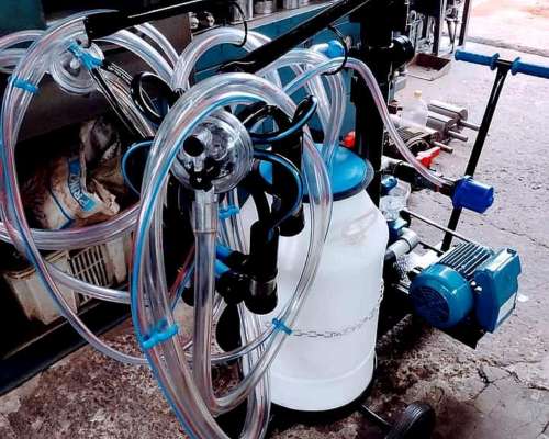 Maquina de Ordeño Portatil de UNA y Dos Bajadas