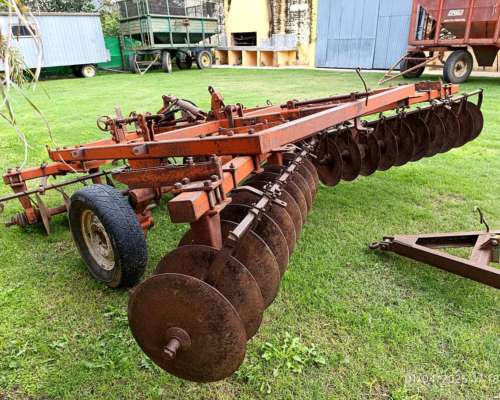 Rastra Doble Acción de 36 Discos. Marca Crucianelli.