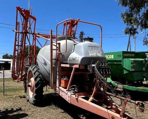 Pulverizadora Jacto Advance 3000