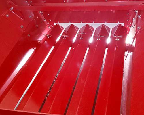 Fertilizadora Syra Motion F4500 SAE 1010 - 4500 Lts