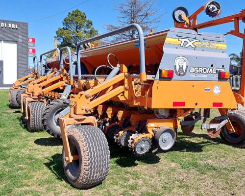 Sembradora Agrometal TX Mega Neumática 18 a 52