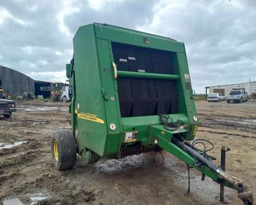 Rotoenfardadora John Deere 567 Usada