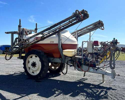 Pulverizador Ombu PA 3000.de 3000 Lts de Capacidad