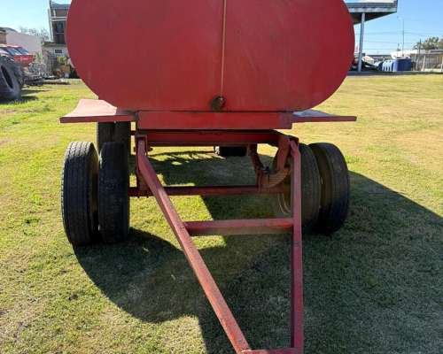 Cisterna de 5.000 Litros con Bomba