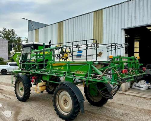 Pulverizadora Metalfor 2800 - año 2004 - 22m C/ Piloto Aut.