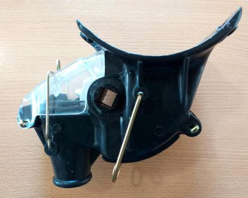 Dosificadores con Cepillos Limpia Chevron.