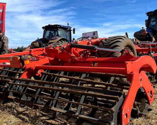 Acondicionador de Suelo Kuhn Optimer XL