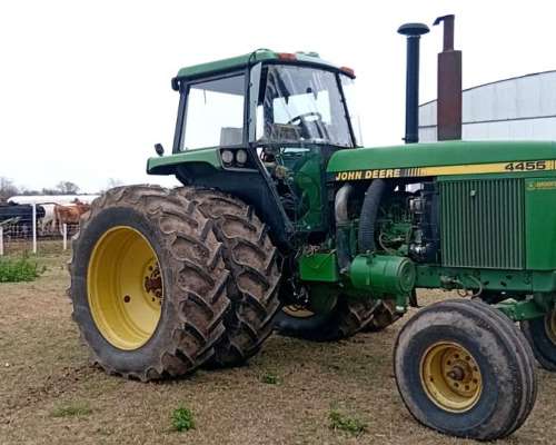 Vendo Tractor John Deere 4455
