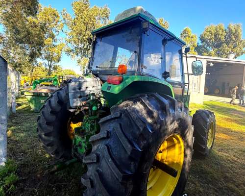 Tractor John Deere 7500, año 1996