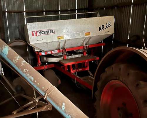Fertilizadora Yomel 3000 los Seminueva
