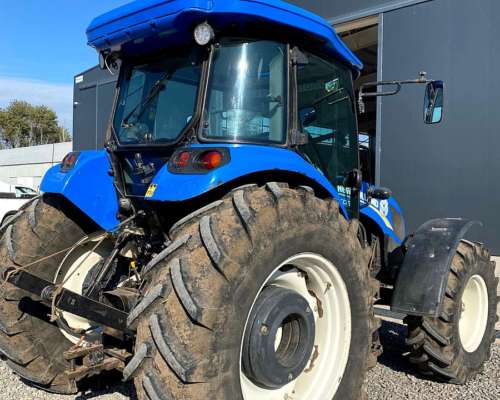 Tractor New Holland TD5.110 – 2014- con Levante de 3 Puntos