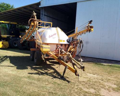 Fumigadora de Arrastre Praba Andariego 3000 L.