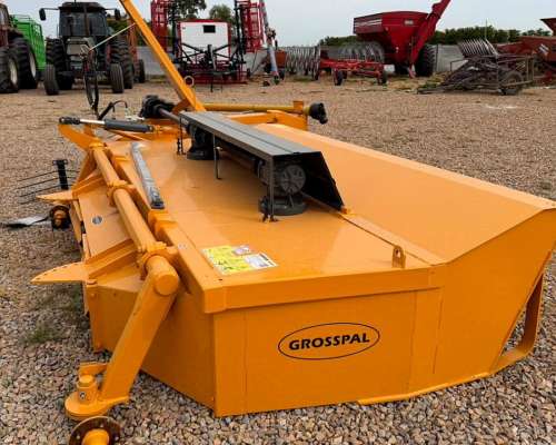 Desmalezadora Grosspal 3,2 Metros Cardanica