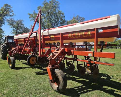 Fertilizadora Incorporadora Acepla - 13 a 52 - Impecable