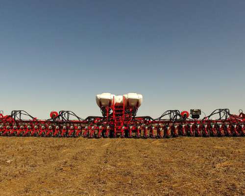 Sembradora Crucianelli Plantor 2452