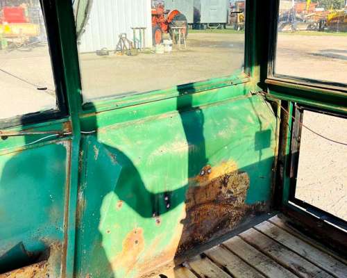 Cabina para Tractor Puerta al Costado.