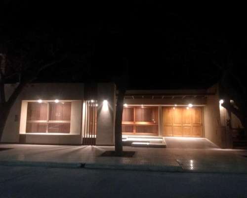 Se Vende Excelente Casa Céntrica Amoblada