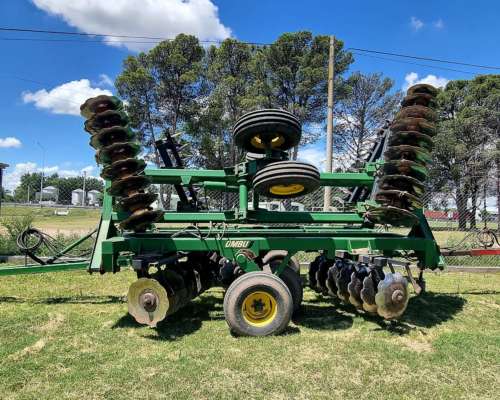 Rastra Ombu ROP5900 de 64 Discos con Rolo Stefoni