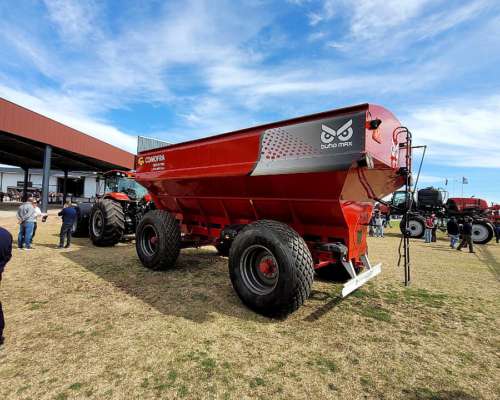 Tolva Autodescargable Comofra Buho MAX de 38.000 Lts