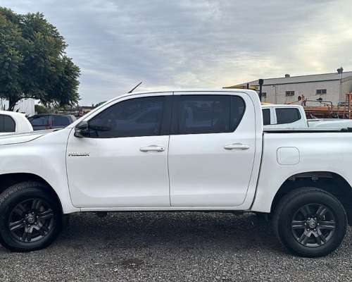 Toyota Hilux 2020 Como Nueva