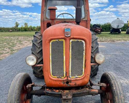 Tractor Fiat Someca 55 con Toma de Fuerza