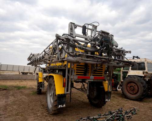 Pulverizadora Pla 2700 año 2007