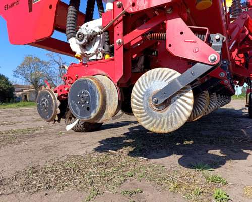 Sembradora Neumatica Bertini 32000 de 24 a 35 y 16 a 52