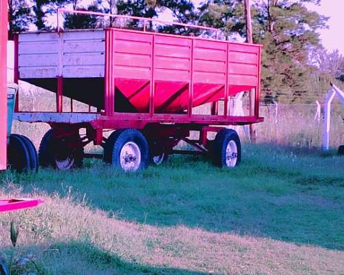 Dos Tolvas Semilleras Disponibles