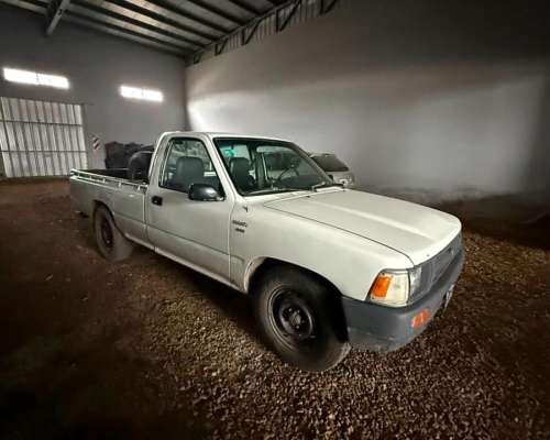 Toyota Hilux 2.8 2000