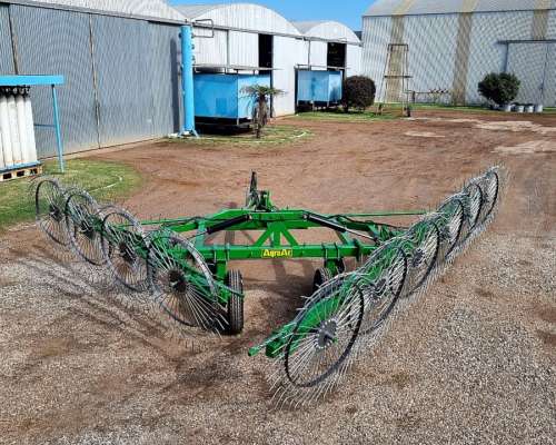 Rastrillo Hilerador en V 10 Estrellas Agroar