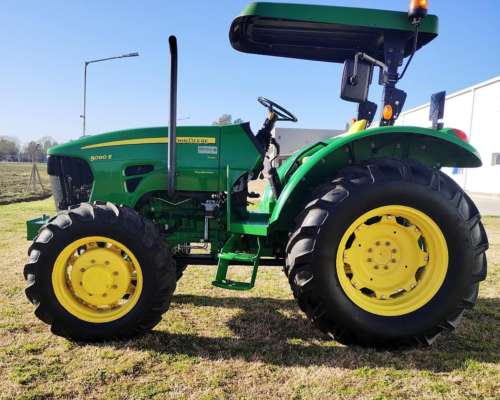 John Deere 12-5090e 2016