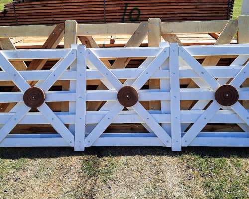 Tranqueras para Corral Urunday