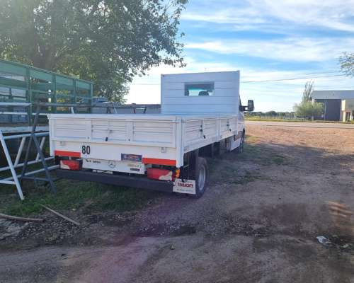 Carrocería Liviana 2.00m. X 4.00m. Baranda Volcable de 40cm