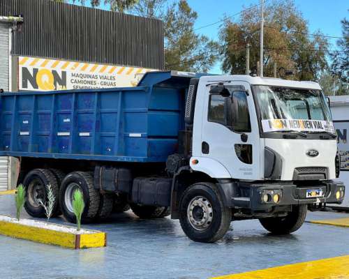 Ford Cargo 2632 6X4 Camion Tatu Usado