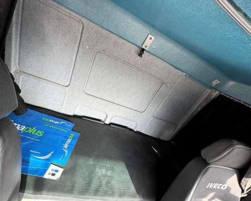 Iveco 170e28t con Caja Sider Engomada