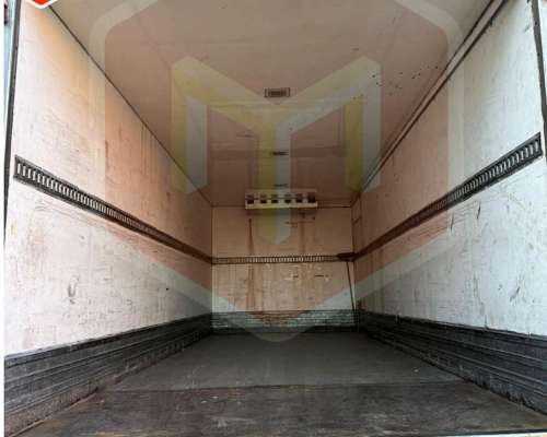 Ford Cargo 1317e Modelo 2011 con Caja y Equipo