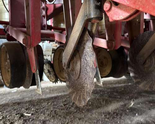 Sembradora Giorgi Precisa 8000 de 24 Lineas a 52 cm