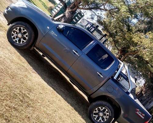 Toyota Hilux 4X4 2011