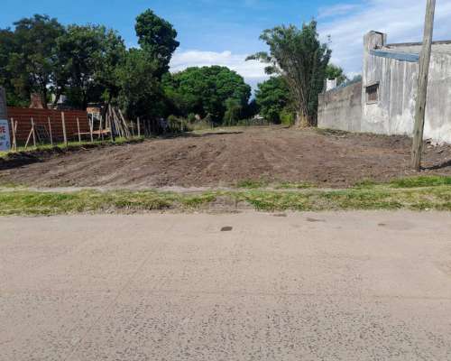 Venta de Lote de 880 M2 Sobre AV. Lavalle en Mercedes Ctes.
