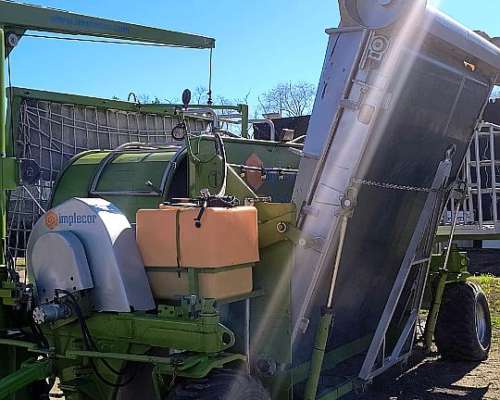 Embolsadora de Forraje Implecor